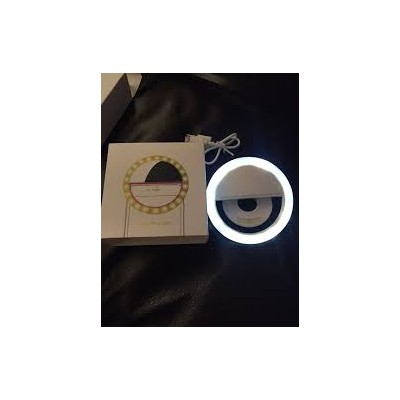 Anneau Lumineux Selfie Ring Light – Lumière LED Ajustable Pour Photo Et Vidéo Anneau Lumineux Selfie Ring Light – Lumière LED Ajustable Pour Photo Et Vidéo